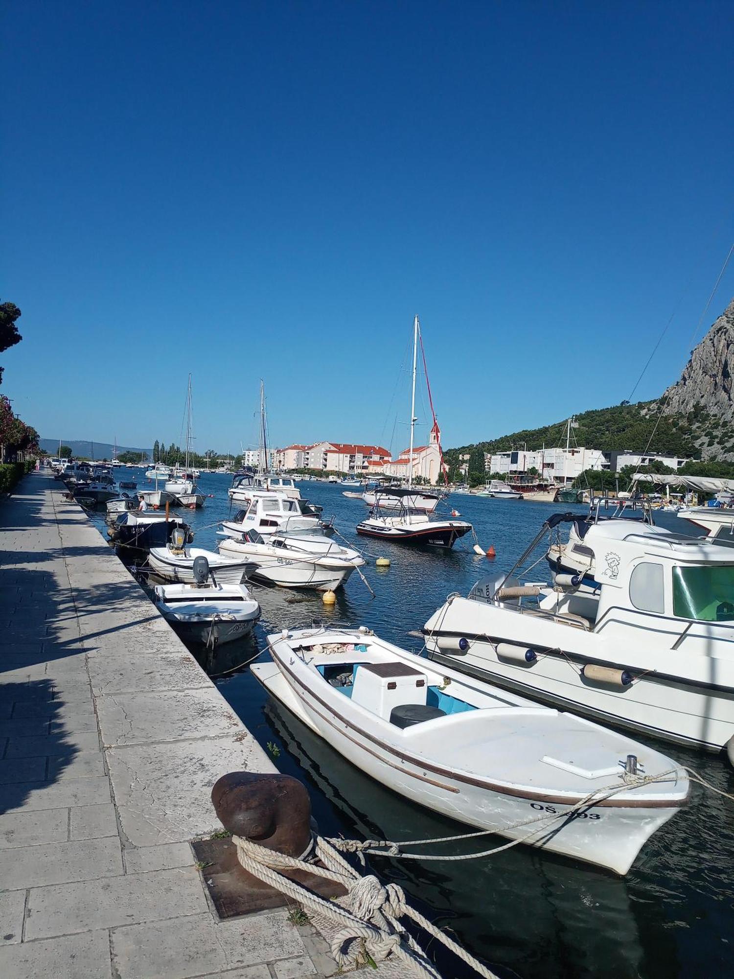 Panorama Sea View Apartment H Omis Exterior photo