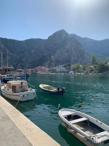 Panorama Sea View Apartment H Omis Exterior photo