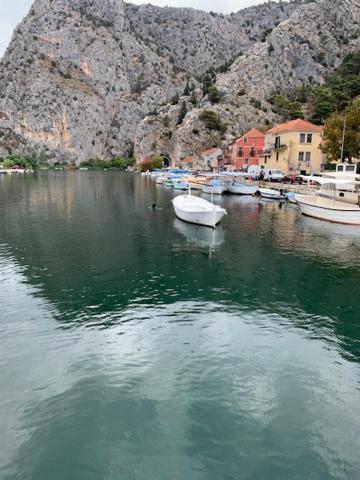 Panorama Sea View Apartment H Omis Exterior photo